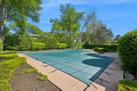 $995,000 | 2445 Vicki Lane, Northbrook, IL 60062