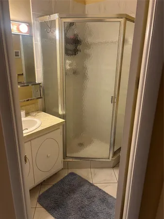 $1,700 | 4321 Northwest 16th Street, Unit 202C, Fort Lauderdale, FL 33313