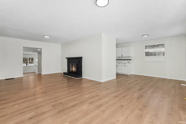 $260,000 | 21012 State 120 Road, Elkhart, IN 46516