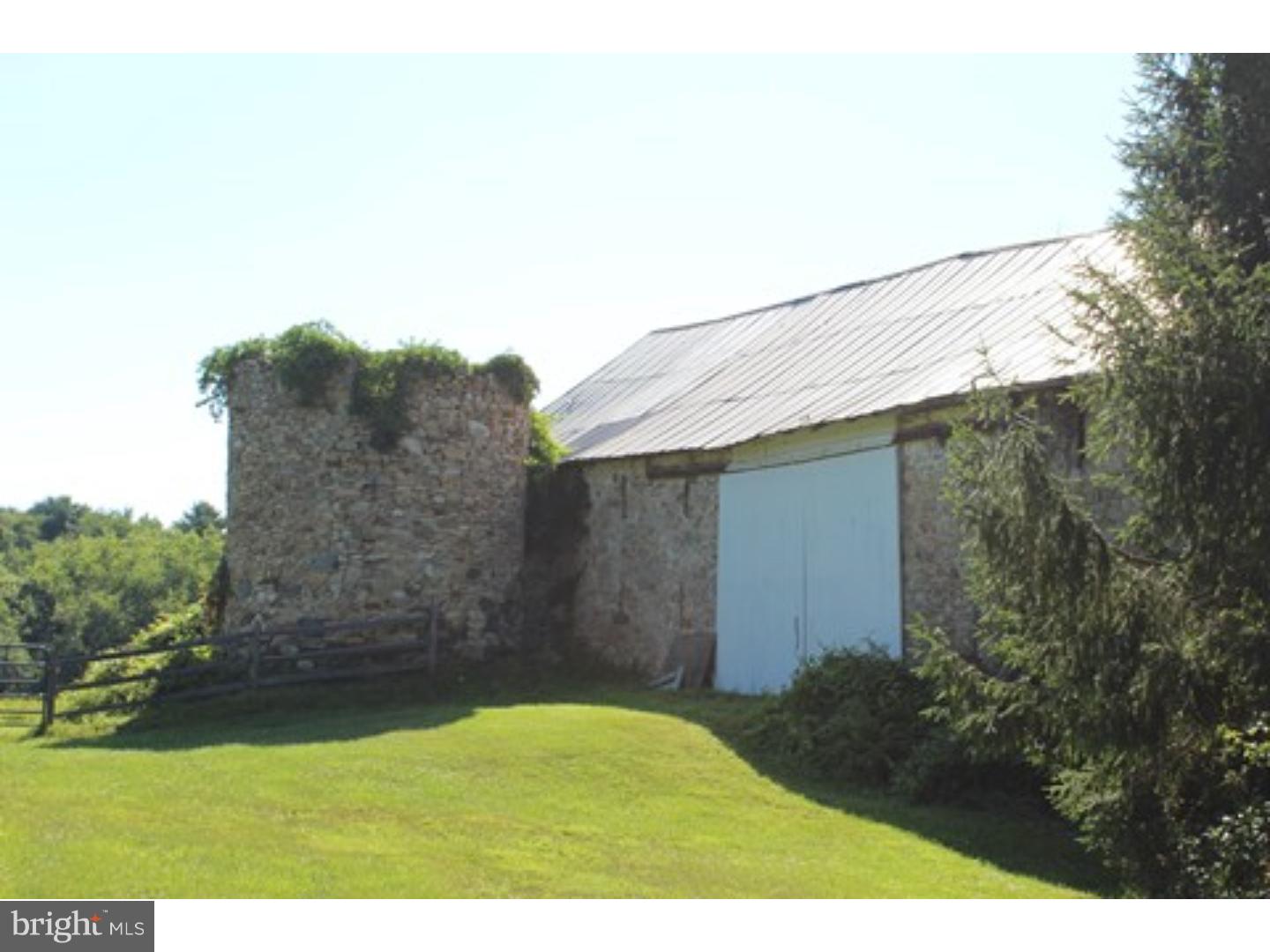 1410 South Manor Road Coatesville, PA 19320 - Photo 3 of 25 Gallery Image 3