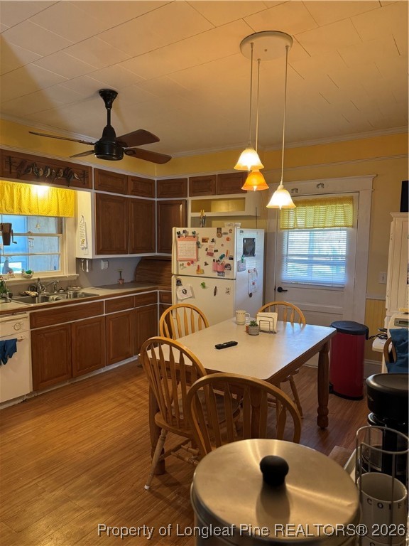 159 Zimmerman Road Sanford, NC 27330 - Photo 11 of 21 a kitchen with a table and chairs