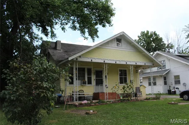 $79,000 | 505 North 2nd Street, Wellsville, MO 63384