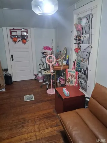 $79,000 | 505 North 2nd Street, Wellsville, MO 63384