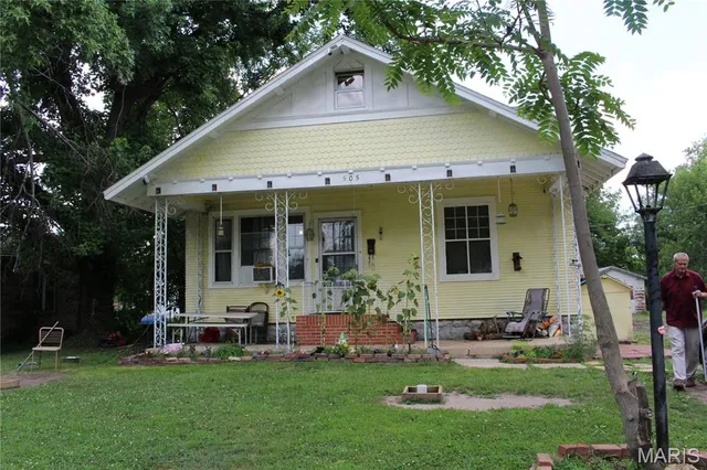 $79,000 | 505 North 2nd Street, Wellsville, MO 63384