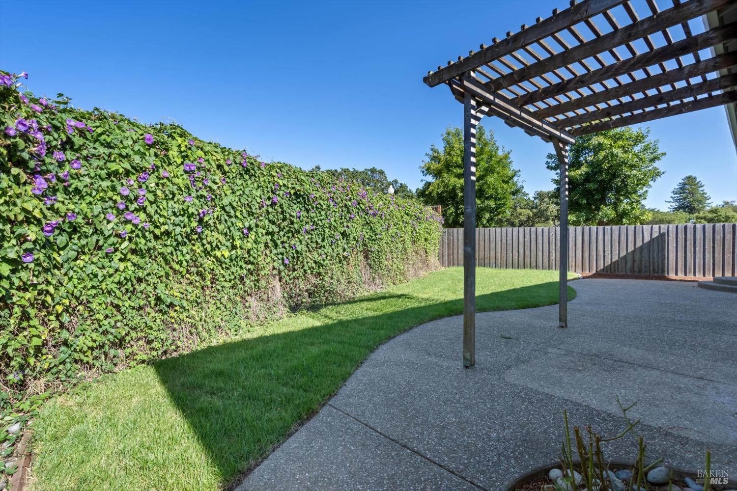 2424 Amethyst Way Santa Rosa, CA 95404 - Photo 22 of 29