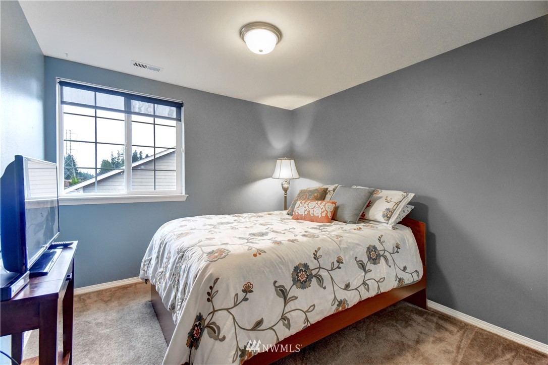 22809 42nd Drive Southeast Bothell, WA 98021 - Photo 9 of 17