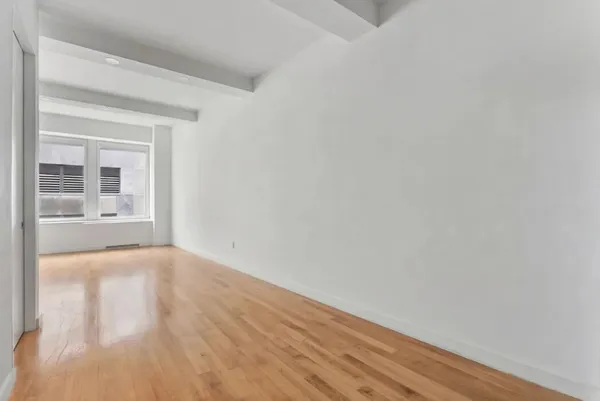 $995,000 | 90 William Street, Unit 8H | Financial District