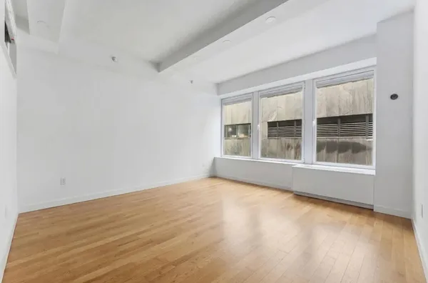 $995,000 | 90 William Street, Unit 8H | Financial District
