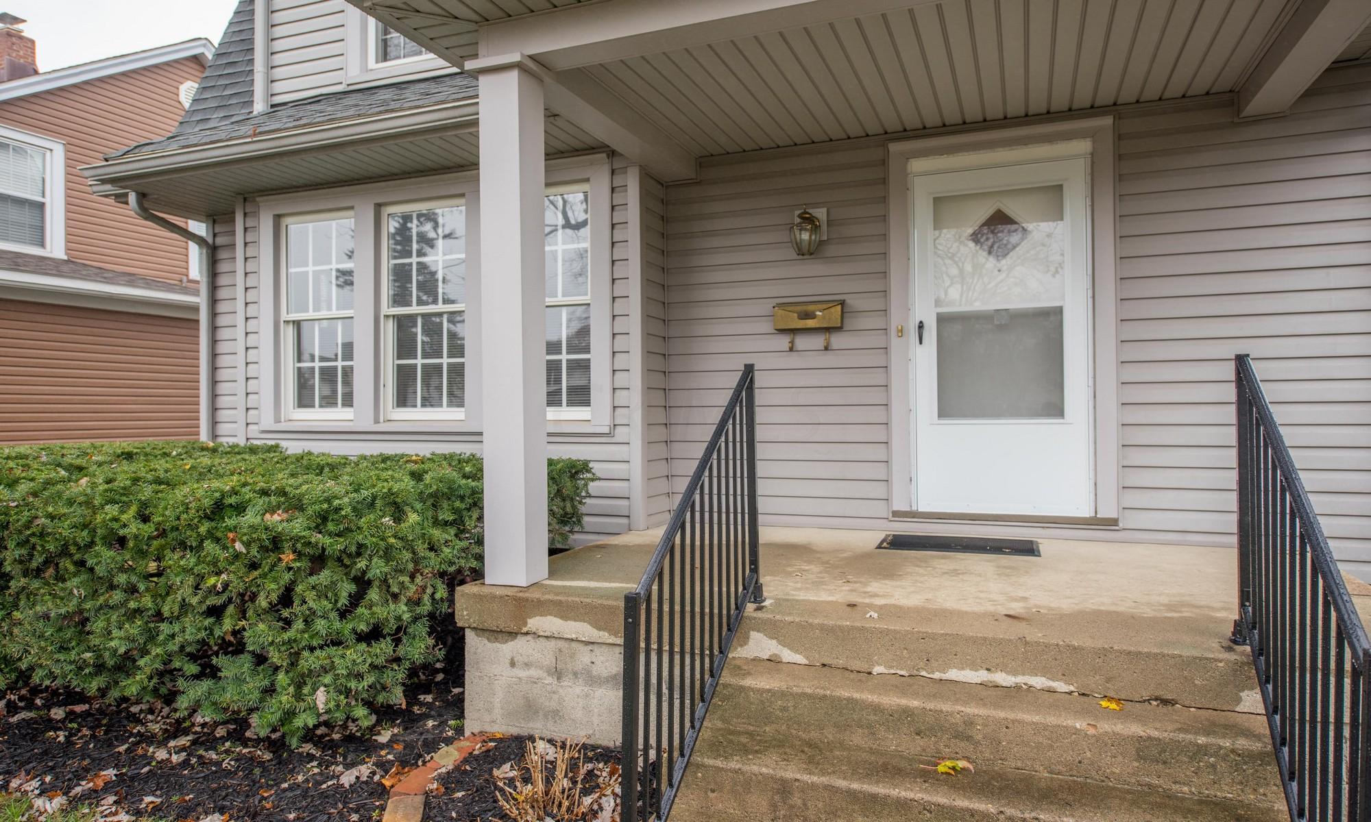 956 Timberman Road Columbus, OH 43212 - Photo 3 of 42 008DSA_1026