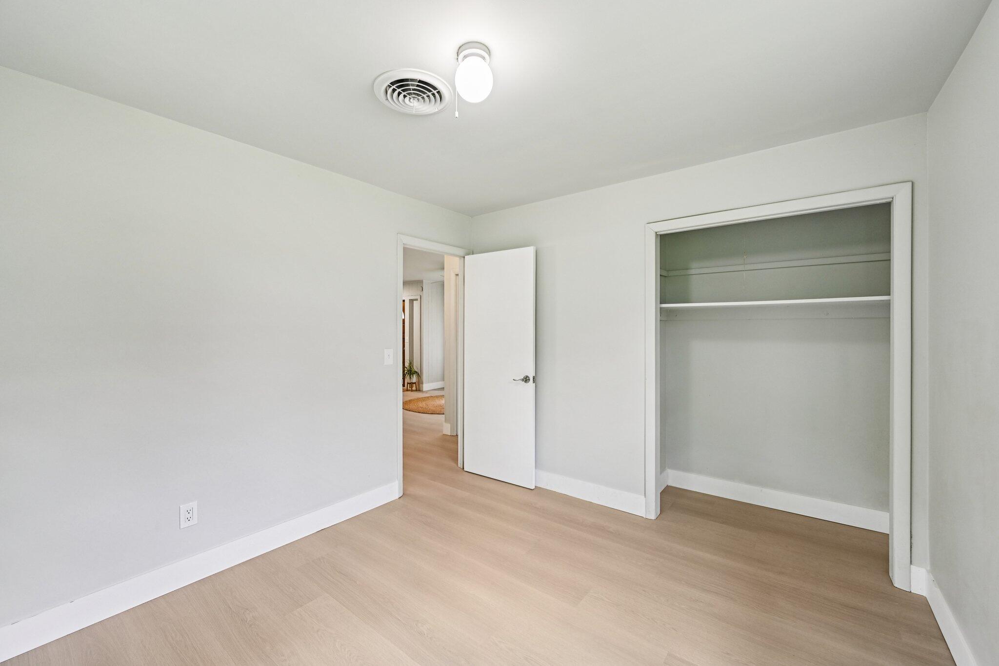 5852 Southeast Wesley Avenue Stuart, FL 34997 - Photo 25 of 27 a view of an empty room