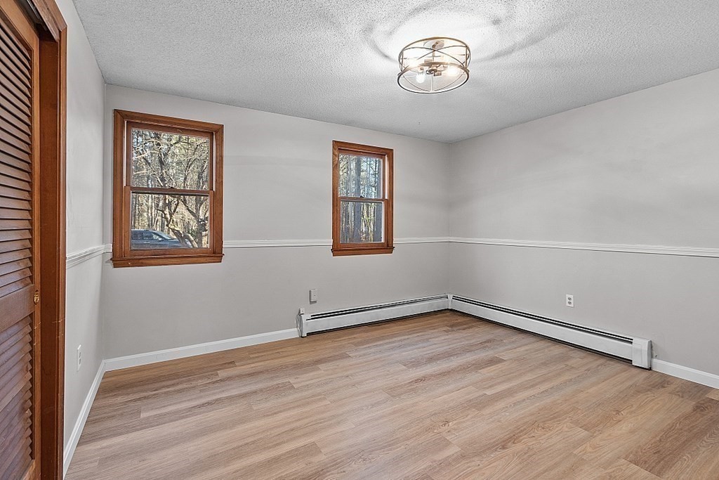 3 Saunders Road Townsend, MA 01474 - Photo 8 of 32