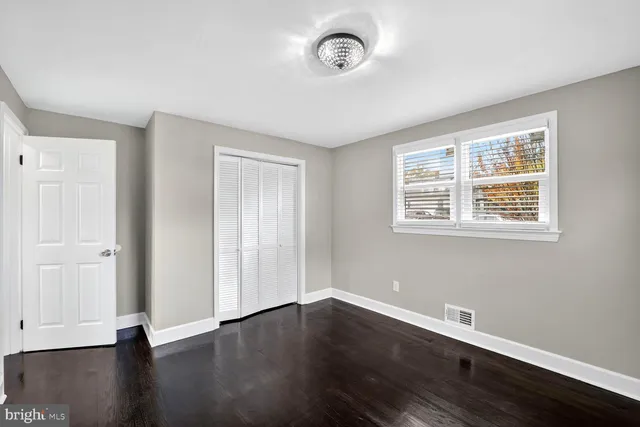 $408,900 | 5918 Robin Lane, Suitland, MD 20746