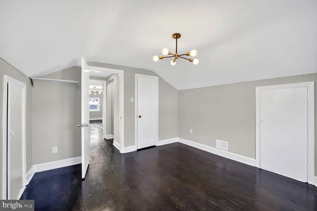 $408,900 | 5918 Robin Lane, Suitland, MD 20746