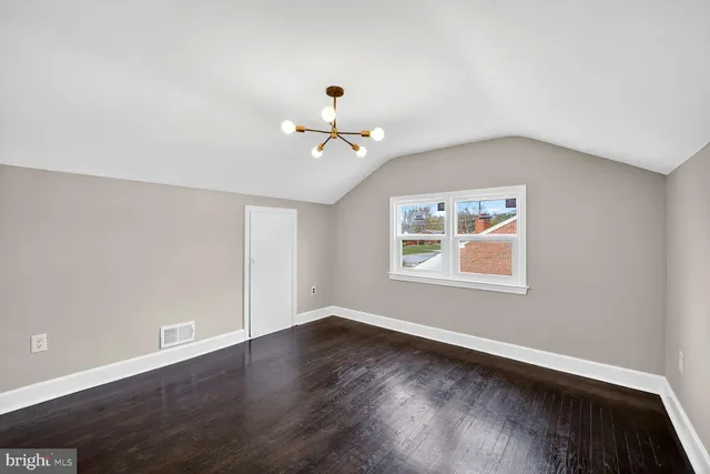 $408,900 | 5918 Robin Lane, Suitland, MD 20746