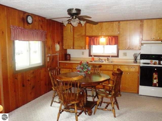 1628 Arbor Road Lake, MI 48632 - Photo 7 of 14 1793057-6.JPG