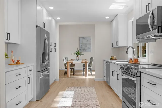 $1,040,000 | 12724 37th Avenue Southeast, Everett, WA 98208