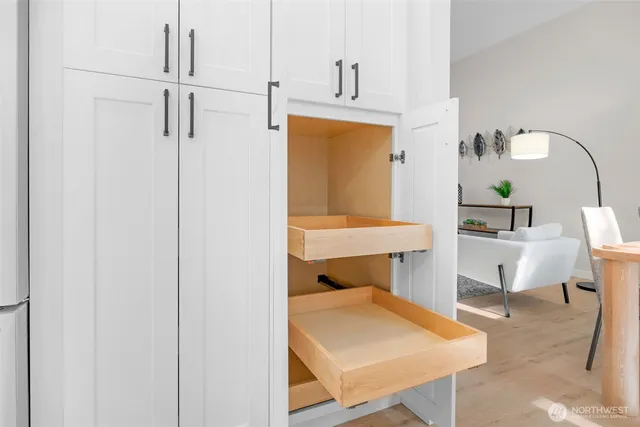 $1,040,000 | 12724 37th Avenue Southeast, Everett, WA 98208