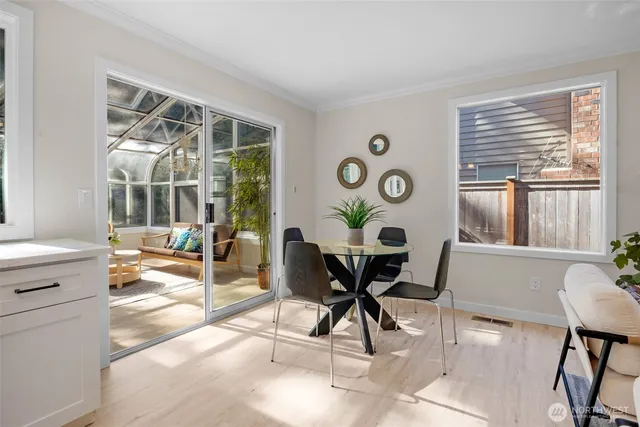 $1,040,000 | 12724 37th Avenue Southeast, Everett, WA 98208