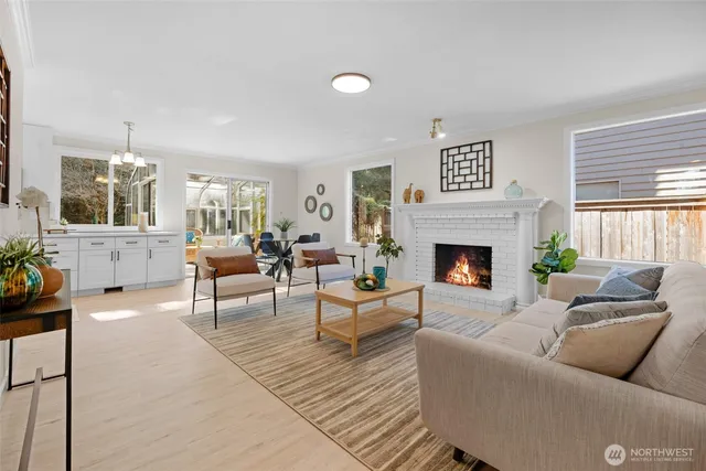 $1,040,000 | 12724 37th Avenue Southeast, Everett, WA 98208