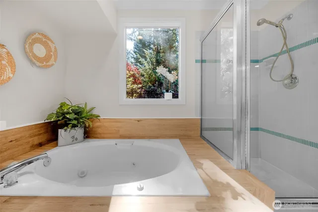 $1,040,000 | 12724 37th Avenue Southeast, Everett, WA 98208