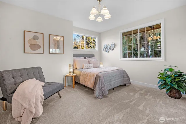 $1,040,000 | 12724 37th Avenue Southeast, Everett, WA 98208