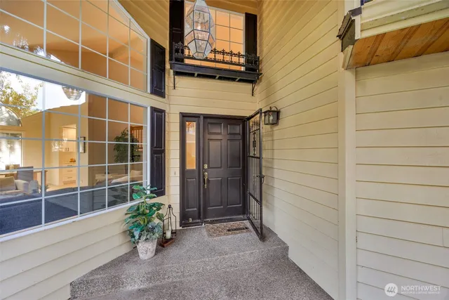 $1,040,000 | 12724 37th Avenue Southeast, Everett, WA 98208