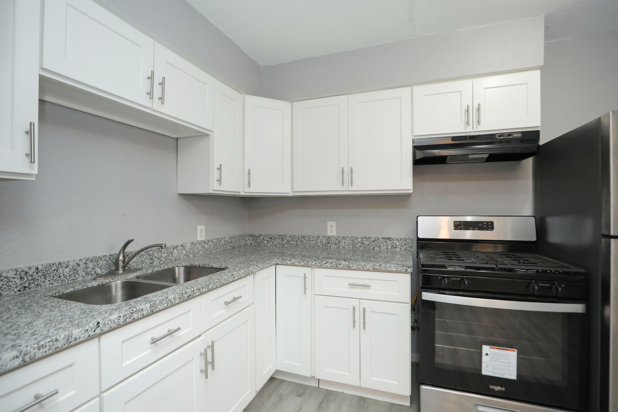 8127 Colonial Lane, Unit 2 Houston, TX 77051 - Photo 8 of 26