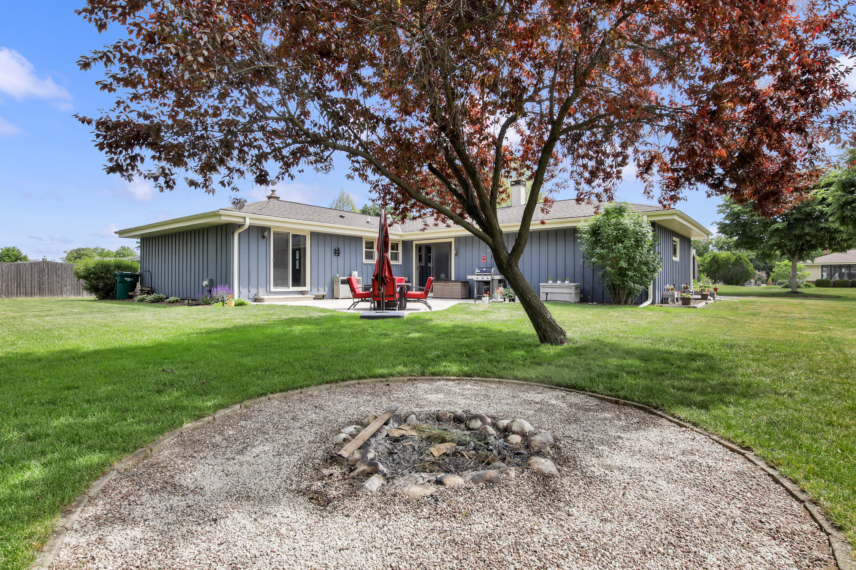 7527 South 73rd Street Franklin, WI 53132 - Photo 24 of 30 Firepit