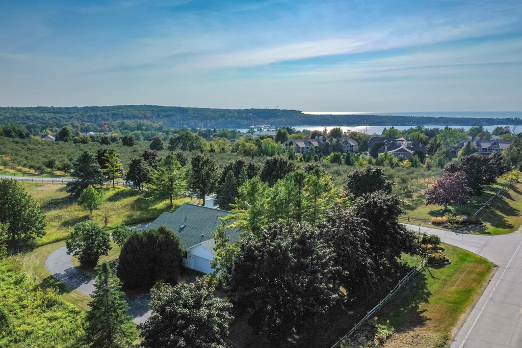 7890 Eames Farm Road, Unit Z Egg Harbor, WI 54209 - Photo 6 of 51