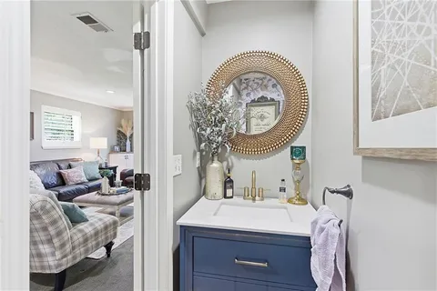 $674,900 | 2229 West 121st Street, Leawood, KS 66209