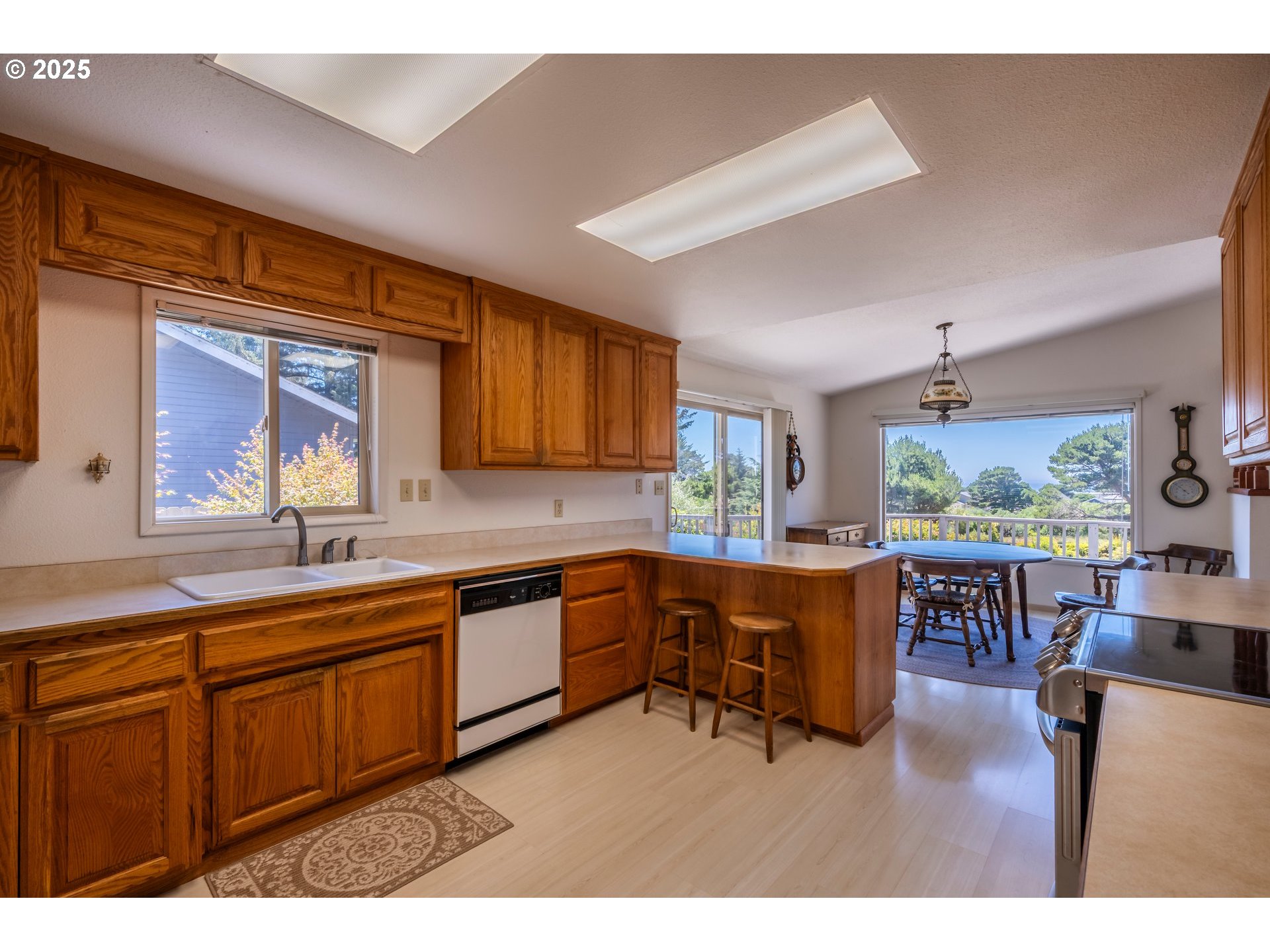 3230 Golf Links Road Bandon, OR 97411 - Photo 14 of 48 Gallery Image 14