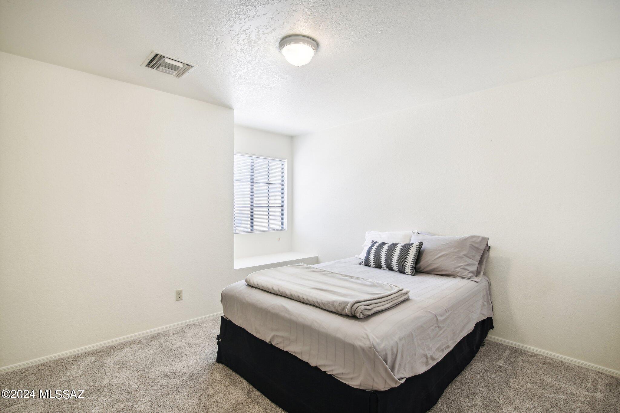 4649 West Lessing Lane Tucson, AZ 85742 - Photo 23 of 49