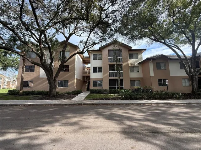 $185,000 | 9777 Westview Drive, Unit 1114, Coral Springs, FL 33076