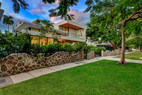 $8,999,950 | 2130 South Miami Avenue, Miami, FL 33129