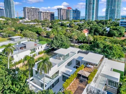 $8,999,950 | 2130 South Miami Avenue, Miami, FL 33129