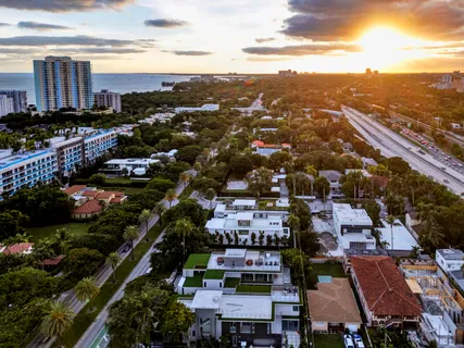 $8,999,950 | 2130 South Miami Avenue, Miami, FL 33129