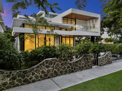 $8,999,950 | 2130 South Miami Avenue, Miami, FL 33129