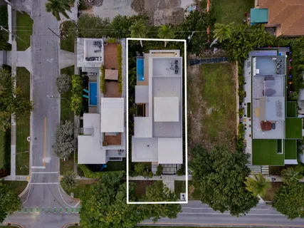 $8,999,950 | 2130 South Miami Avenue, Miami, FL 33129