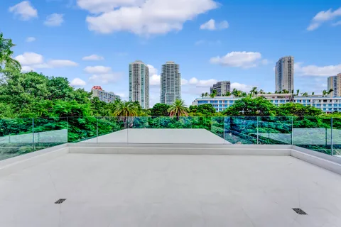 $8,999,950 | 2130 South Miami Avenue, Miami, FL 33129