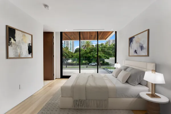 $8,999,950 | 2130 South Miami Avenue, Miami, FL 33129