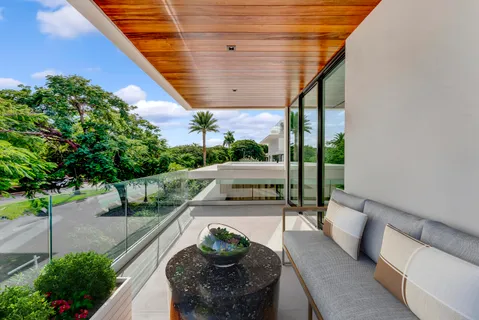 $8,999,950 | 2130 South Miami Avenue, Miami, FL 33129