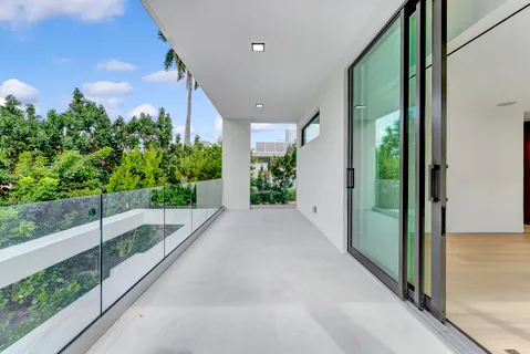$8,999,950 | 2130 South Miami Avenue, Miami, FL 33129