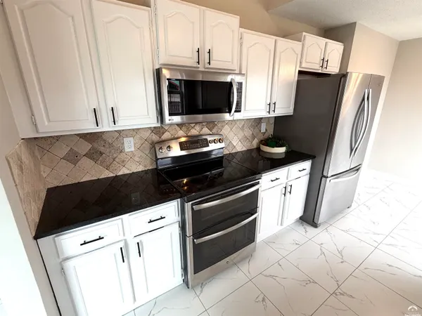 $359,000 | 3005 West 30th Court, Lawrence, KS 66047