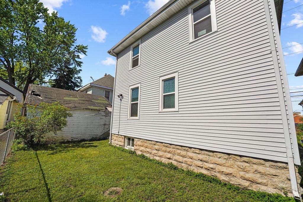 310 Broad Street Oshkosh, WI 54901 - Photo 19 of 19