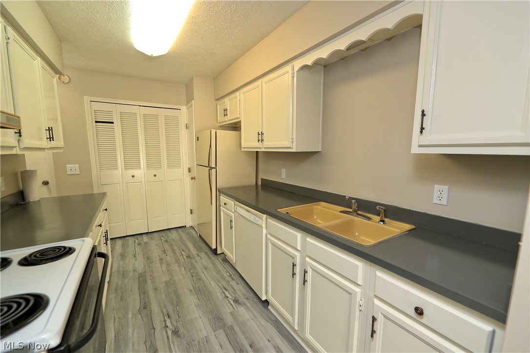 5829 Chapel Road, Unit B Madison, OH 44057 - Photo 7 of 18