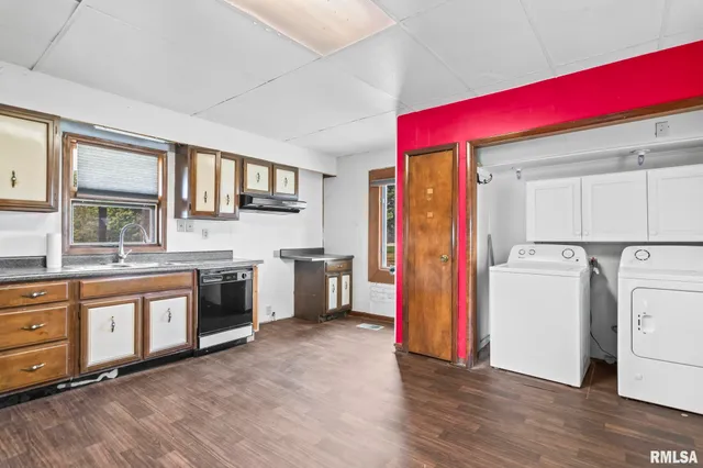 $165,000 | 9990 Bell Fountain Road, Dawson, IL 62520