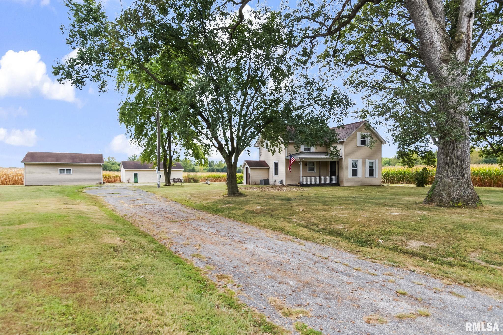 9990 Bell Fountain Road Dawson, IL 62520 - Photo 3 of 35