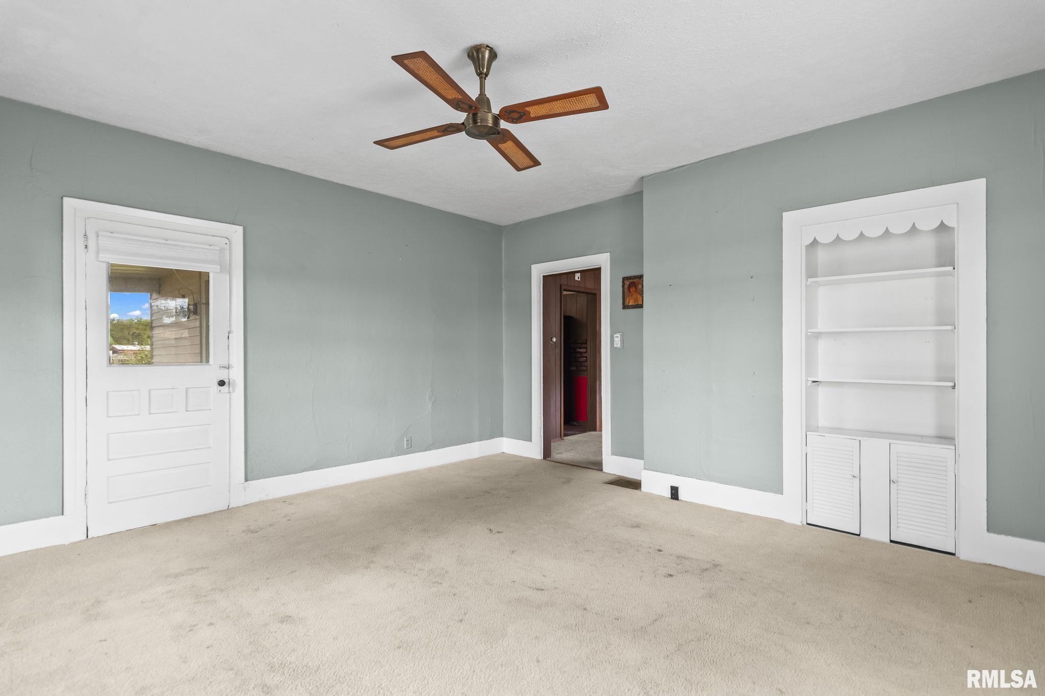 9990 Bell Fountain Road Dawson, IL 62520 - Photo 4 of 35