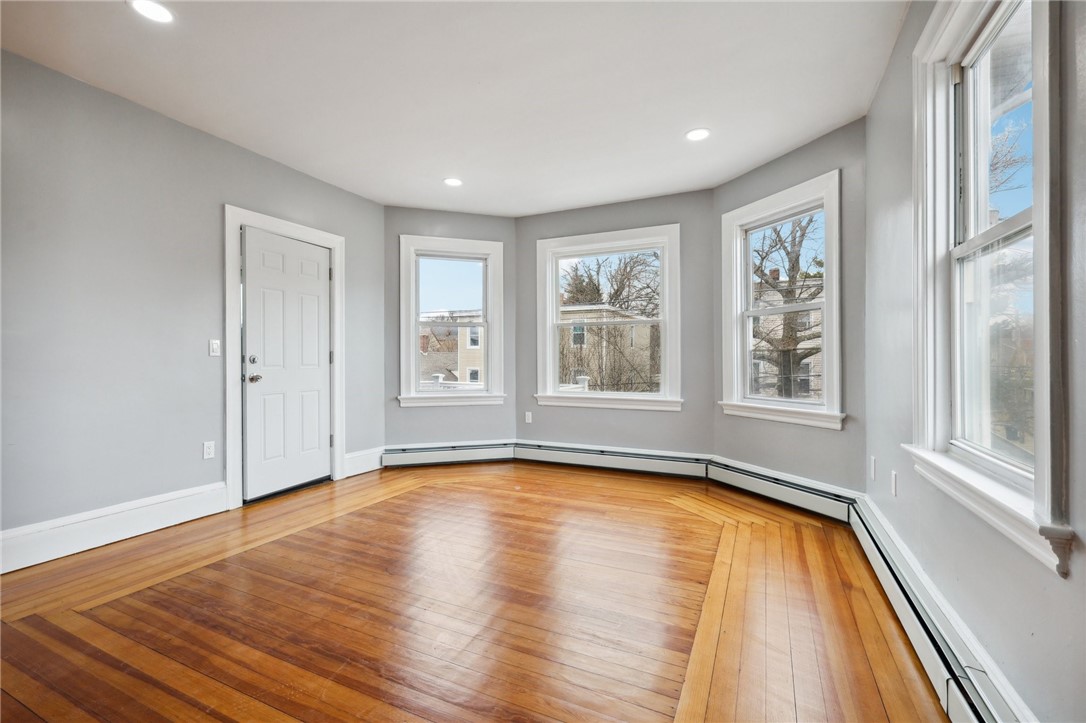 396 Orms Street Providence, RI 02908 - Photo 23 of 48