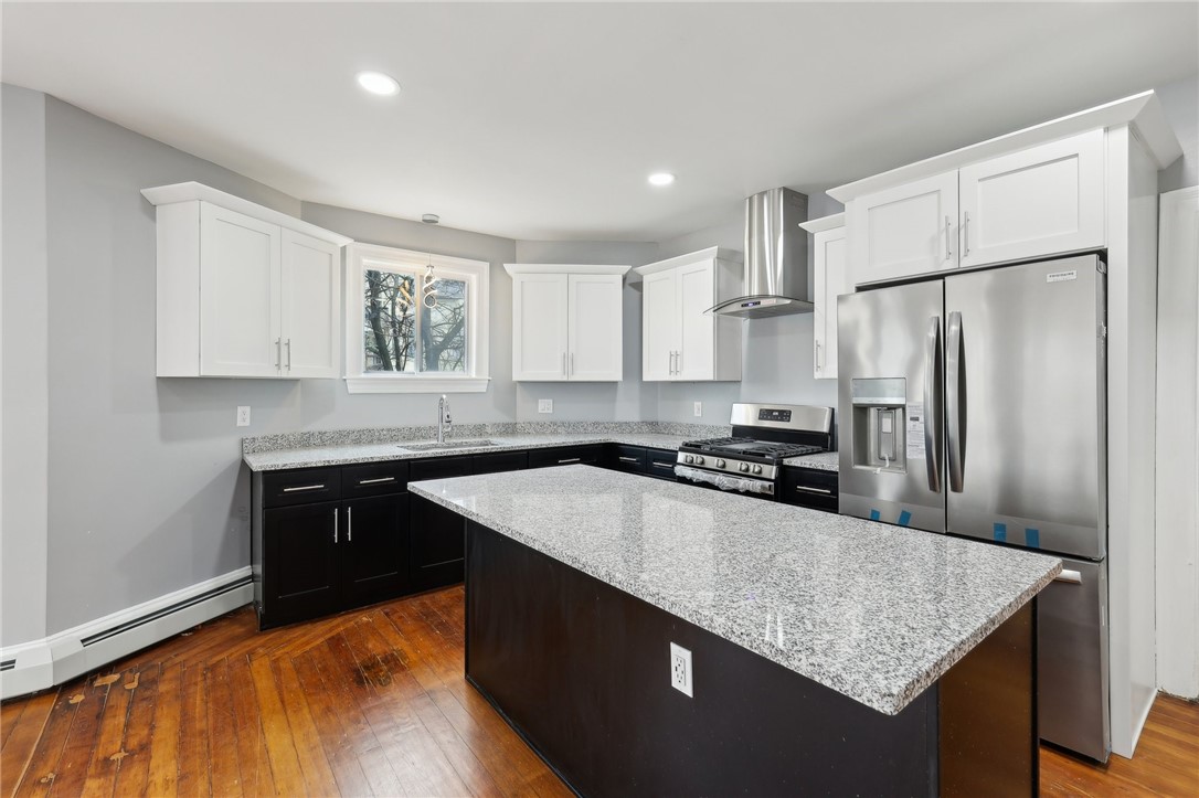 396 Orms Street Providence, RI 02908 - Photo 3 of 48